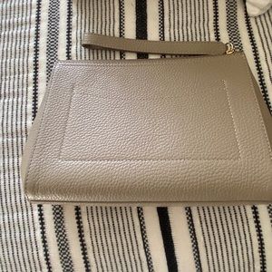 Cuyana work clutch in stone